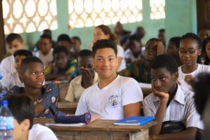 Decouvrir Apprendre Echanger Voyage Scolaire et Culturel TMA Festival Benin scaled
