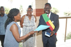 Voyage scolaire et culturel Mr le premier adjoint au maire de Ouidah Suzanne Dimosi Directeur office du tourisme