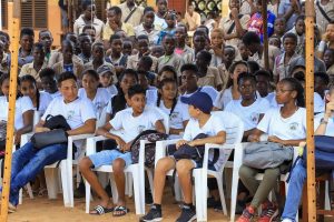 Eleves du College Alexandre Macal Guadeloupe au CEG1 Bertrand Dagnon Ouidah Benin Bien vivre ensemble Photo Agbeko Lucien MASSEME Orbit